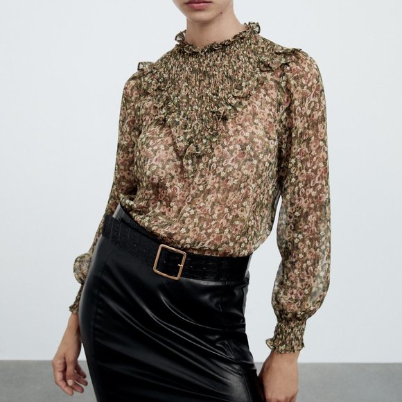 NWT ZARA METALLIC THREAD PRINTED BLOUSE Smocked  Ruffle - Picture 3 of 13